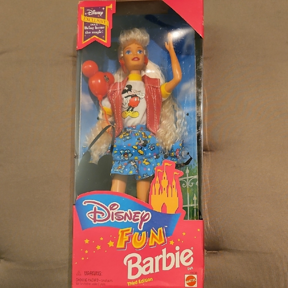 Vintage Mattel  Walt Disney Fun Barbie  3rd edition. 13533